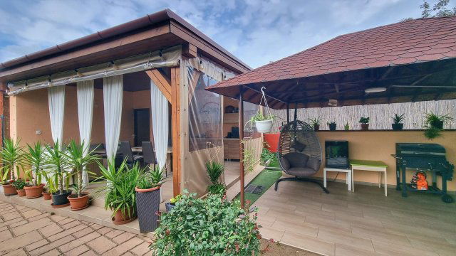 Eladó családi ház, Nyíregyházán 104.9 M Ft, 5 szobás