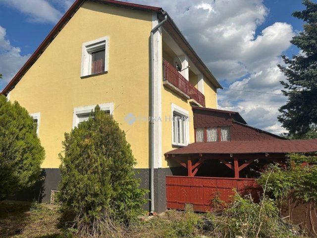 Eladó családi ház, Nyáregyházán 63.5 M Ft, 5 szobás