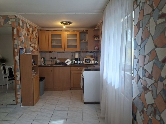 Eladó családi ház, Kiskunlacházán 43.5 M Ft, 3 szobás