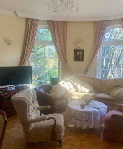 Eladó családi ház, Piliscsabán 178.8 M Ft, 6 szobás