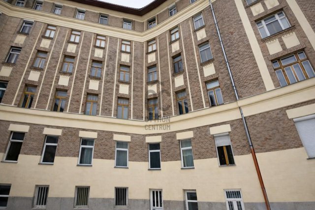 Eladó téglalakás, Budapesten, VIII. kerületben 49.9 M Ft