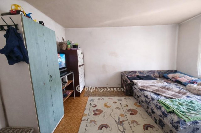 Eladó családi ház, Dömsödön 27 M Ft, 3 szobás