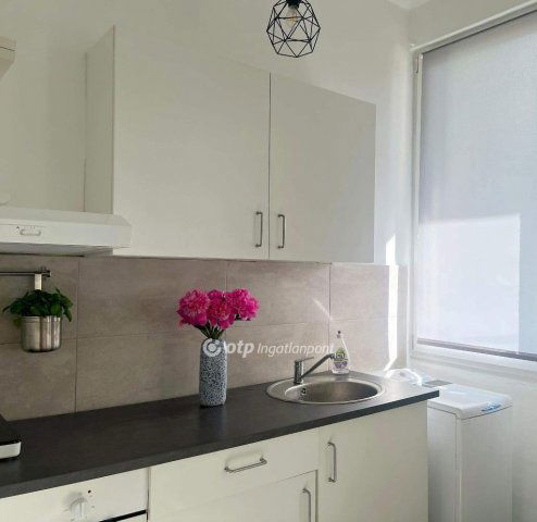 Eladó téglalakás, Budapesten, XVIII. kerületben 35.3 M Ft