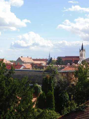 Eladó téglalakás, Keszthelyen 79.9 M Ft, 2 szobás