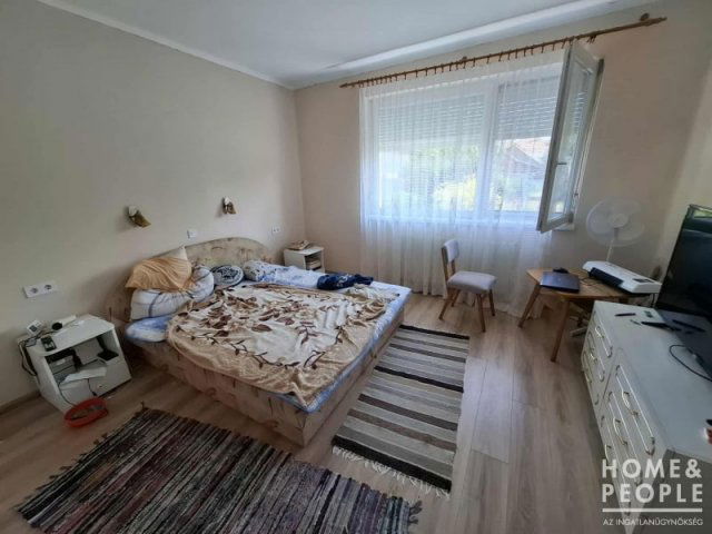 Eladó családi ház, Szegeden 88.99 M Ft, 2+2 szobás
