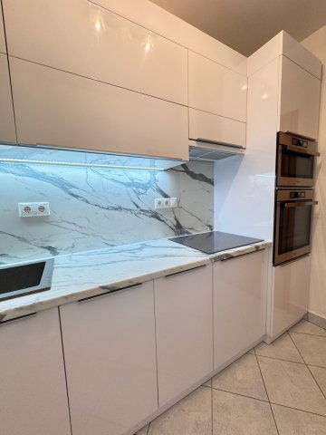 Eladó téglalakás, Győrött 79.99 M Ft, 3 szobás