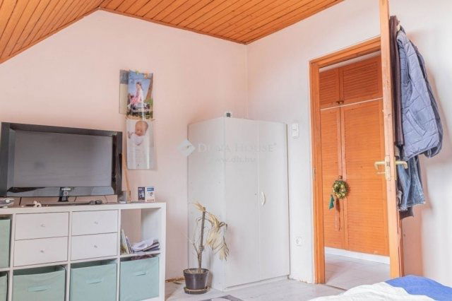 Eladó családi ház, Budapesten, XX. kerületben 117.9 M Ft