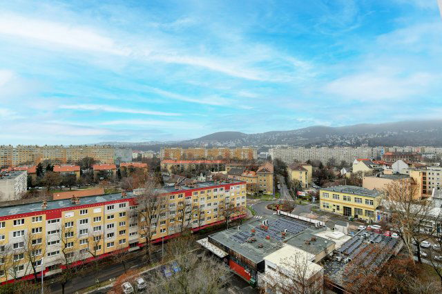 Eladó panellakás, Budapesten, III. kerületben, Raktár utcában