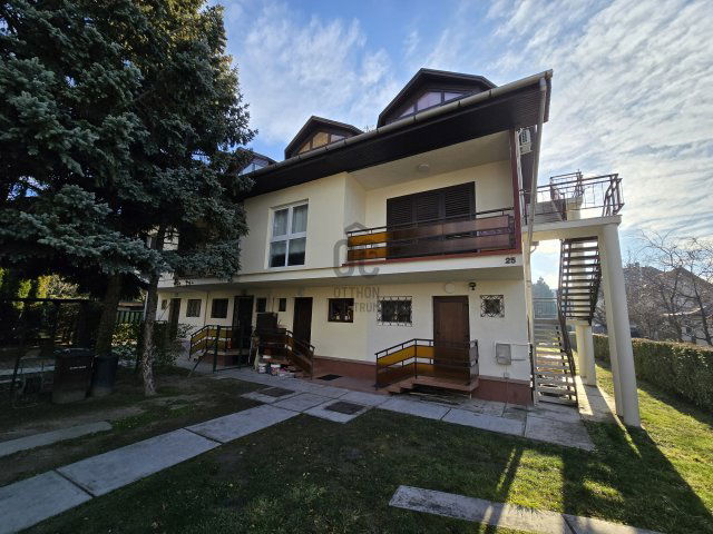 Eladó sorház, Siófokon 210 M Ft, 4 szobás / költözzbe.hu