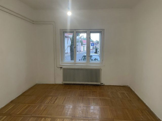 Eladó téglalakás, Debrecenben 69 M Ft, 3 szobás