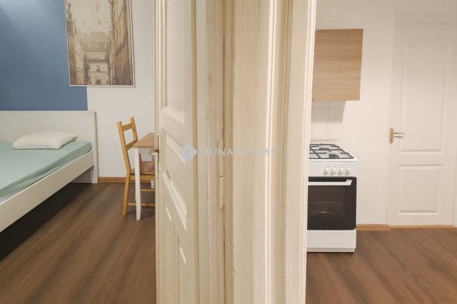 Eladó téglalakás, Budapesten, VII. kerületben 39.9 M Ft