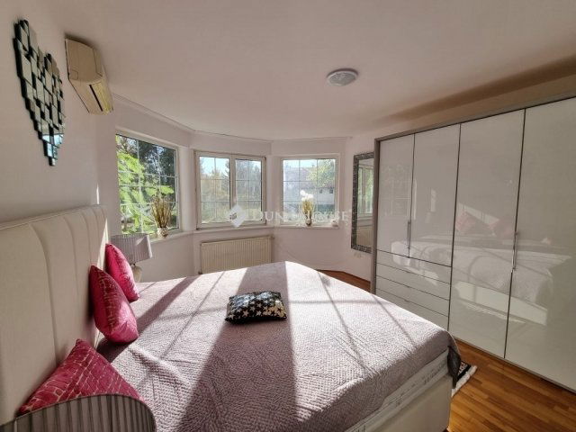 Eladó családi ház, Kápolnásnyéken 199 M Ft, 6 szobás