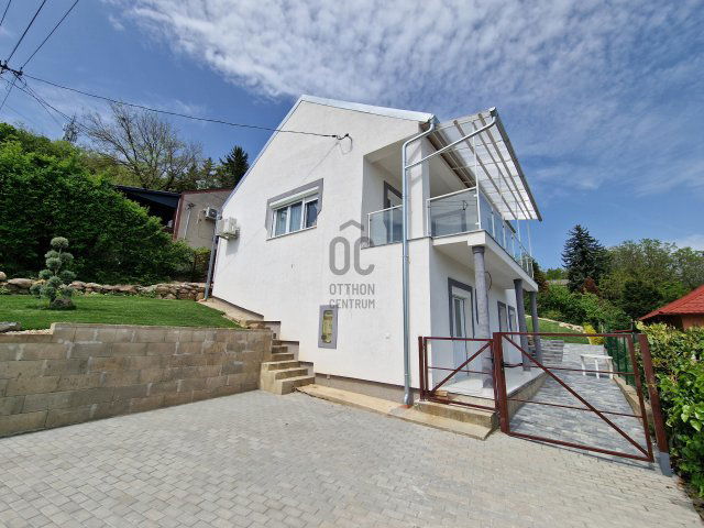 Eladó családi ház, Fonyódon 189 M Ft, 4 szobás