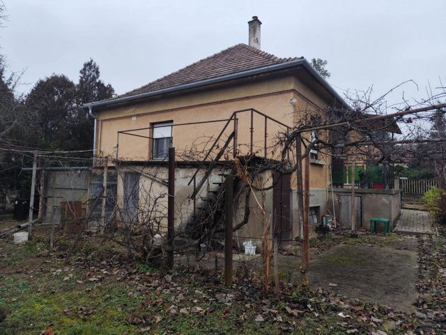 Eladó családi ház, Keszthelyen 73 M Ft, 3 szobás