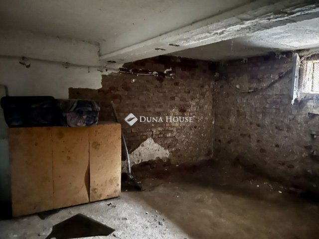 Eladó ipari ingatlan, Szombathelyen, Domonkos utcában 4.7 M Ft