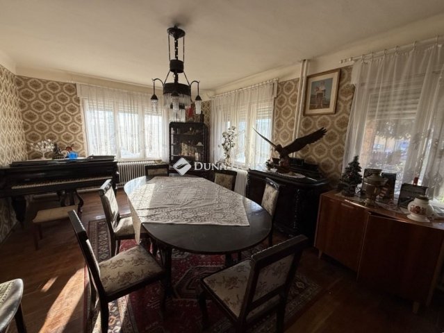 Eladó családi ház, Kókán 79.8 M Ft, 5 szobás