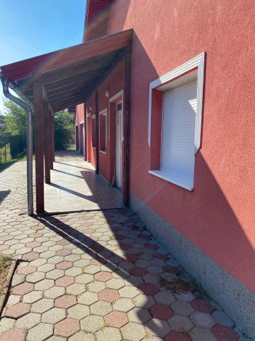 Kiadó családi ház, albérlet, Szadán 450 E Ft / hó, 4 szobás