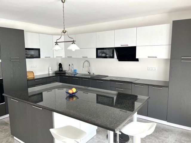 Eladó családi ház, Enyingen, Bocskai utcában 159 M Ft, 4 szobás