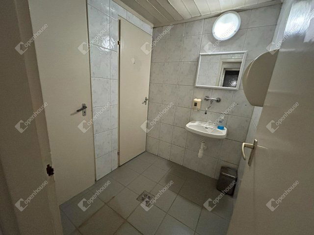 Eladó ipari ingatlan, Monorierdőn 350 M Ft / költözzbe.hu