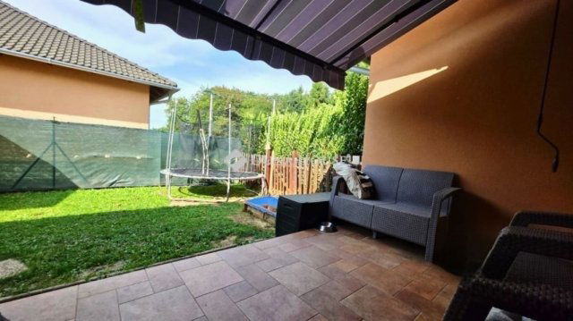 Eladó ikerház, Gencsapátiban 59.99 M Ft, 3 szobás