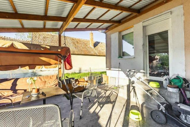 Eladó családi ház, Hatvanban 62.5 M Ft, 3+1 szobás