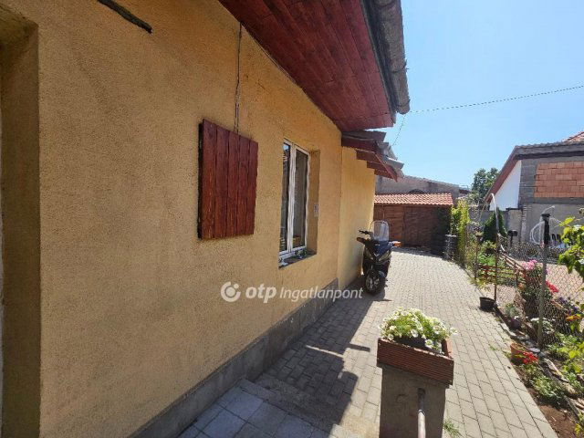 Eladó családi ház, Budapesten, XX. kerületben 71.5 M Ft