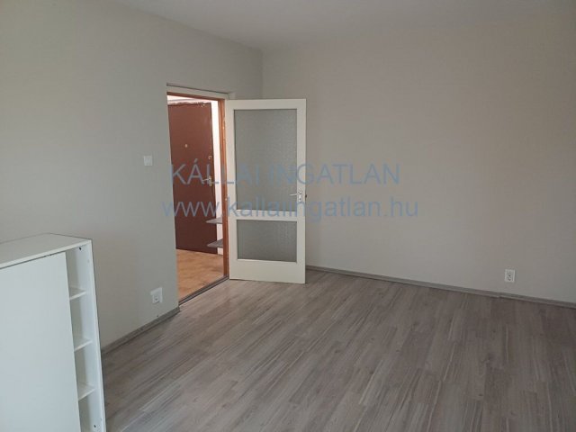 Kiadó panellakás, albérlet, Nyíregyházán 90 E Ft / hó