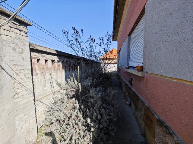 Eladó családi ház, Budapesten, XXIII. kerületben, Haraszti úton