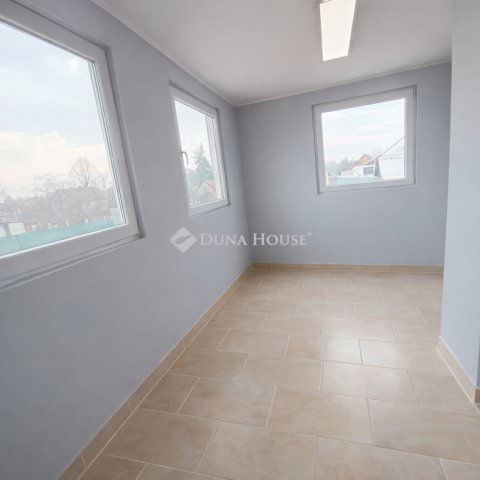 Eladó családi ház, Kecskeméten 28.7 M Ft, 1 szobás