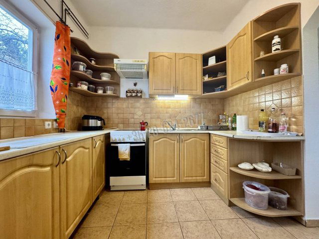 Eladó családi ház, Szátokon 26.99 M Ft, 3 szobás