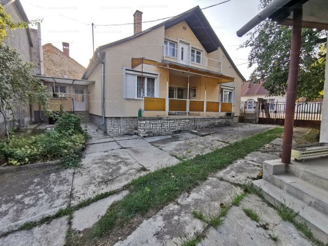 Eladó családi ház, Öskün, Fő utcában 82 M Ft, 5 szobás