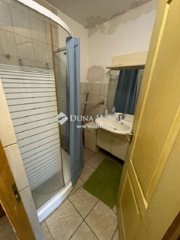 Eladó hotel, Ecseren 250 M Ft / költözzbe.hu