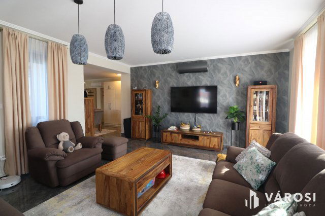 Eladó családi ház, Mórahalmon 134.9 M Ft, 4 szobás