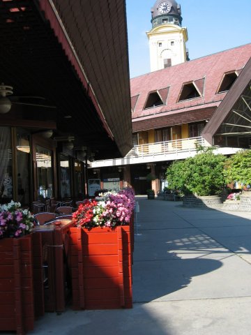 Eladó üzlethelyiség, Debrecenben 250 M Ft / költözzbe.hu