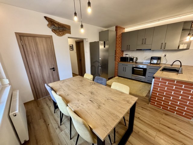 Eladó családi ház, Debrecenben 105 M Ft, 4 szobás