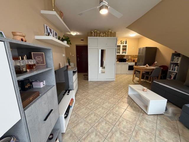 Eladó téglalakás, Tatán 59.9 M Ft, 2 szobás