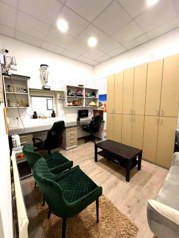 Eladó ipari ingatlan, Várpalotán 110 M Ft, 5 szobás