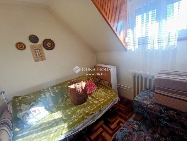 Eladó családi ház, Szigetszentmiklóson 63.9 M Ft, 3 szobás
