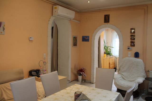 Eladó családi ház, Tatabányán 57.9 M Ft, 3 szobás