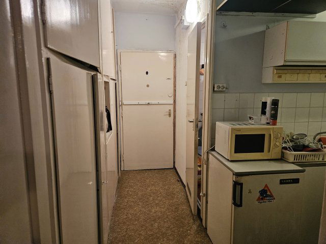 Eladó panellakás, Győrött 31.5 M Ft, 1 szobás