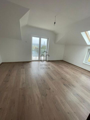 Eladó ikerház, Budapesten, XVI. kerületben 179.9 M Ft, 5 szobás