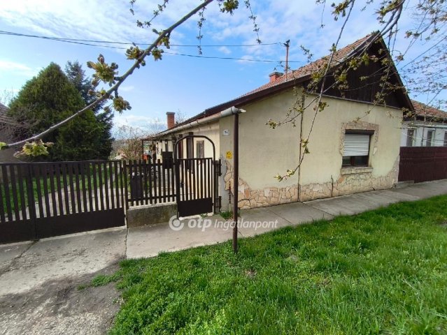 Eladó családi ház, Mezőtúron 22.9 M Ft, 1+2 szobás