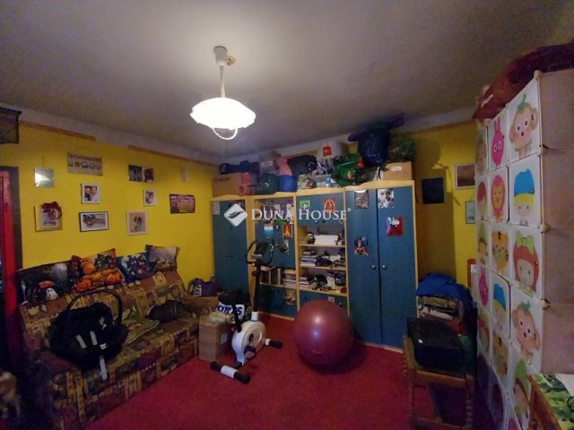 Eladó családi ház, Csomában 11.5 M Ft, 2 szobás
