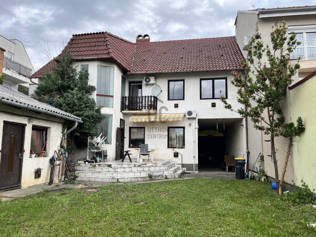 Eladó családi ház, Nagykanizsán 105 M Ft, 11 szobás