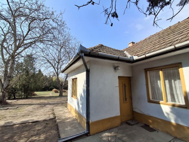 Eladó családi ház, Cegléden 29.9 M Ft, 2+1 szobás