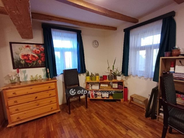 Eladó családi ház, Csongrádon 33 M Ft, 2 szobás