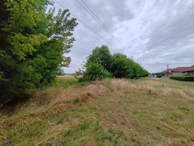 Eladó telek, Cegléden 12 M Ft / költözzbe.hu