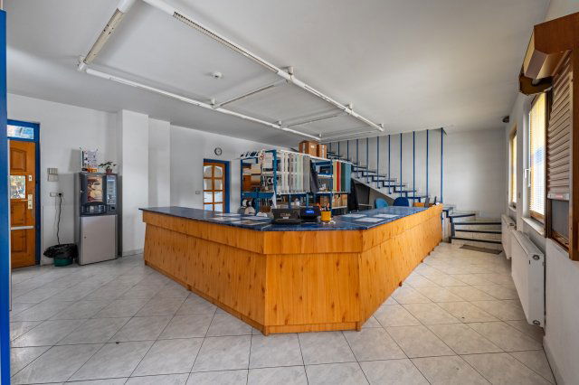 Eladó üzlethelyiség, Budapesten, XIX. kerületben 319.99 M Ft