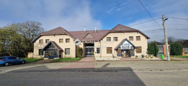 Eladó családi ház, Biatorbágyon 649 M Ft, 5 szobás