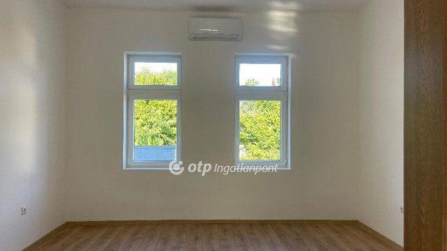 Eladó családi ház, Üllőn 97.5 M Ft, 4 szobás